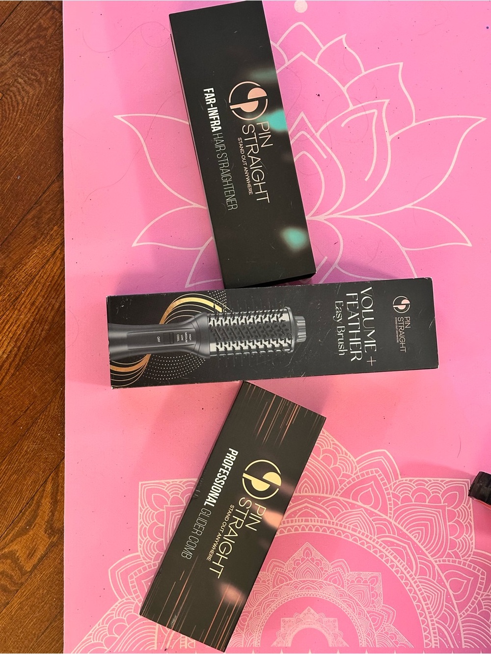 Volume + Feather Easy Brush - Black